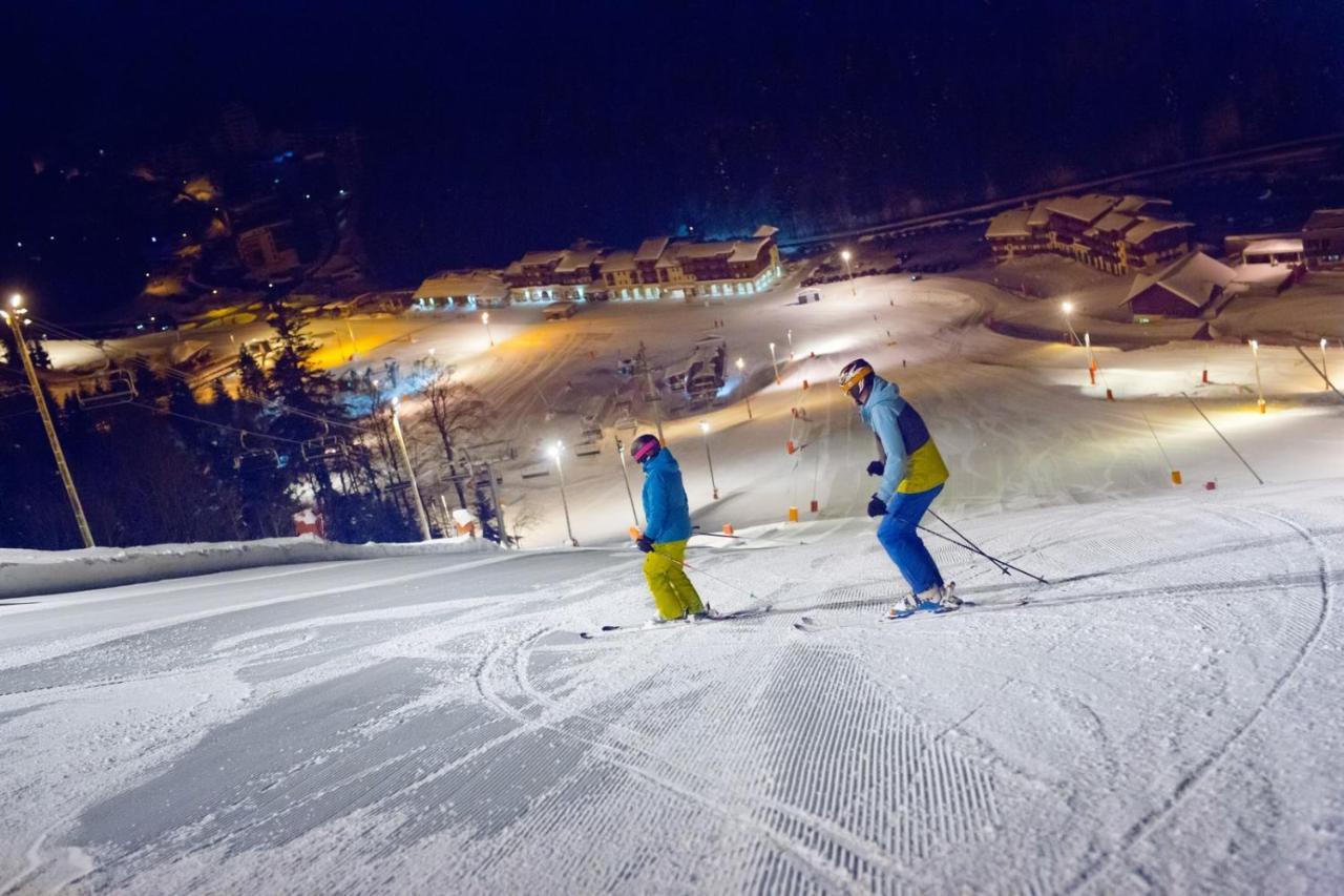 Hotel Les Vallees Labellemontagne La Bresse Exterior photo